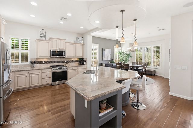 12369 W RUNNING DEER Trail, Peoria, AZ 85383
