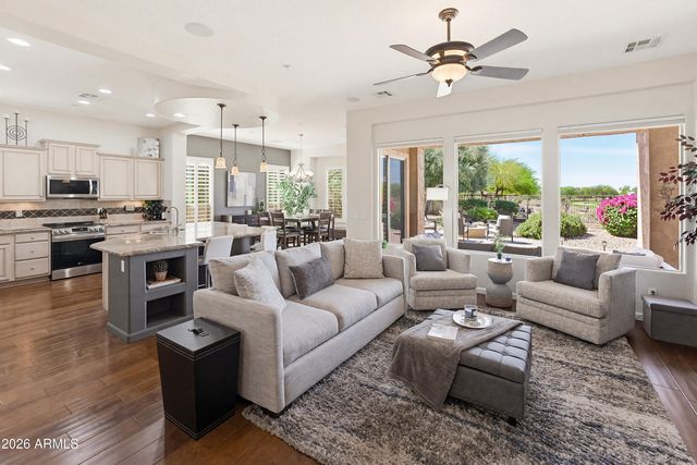 12369 W RUNNING DEER Trail, Peoria, AZ 85383