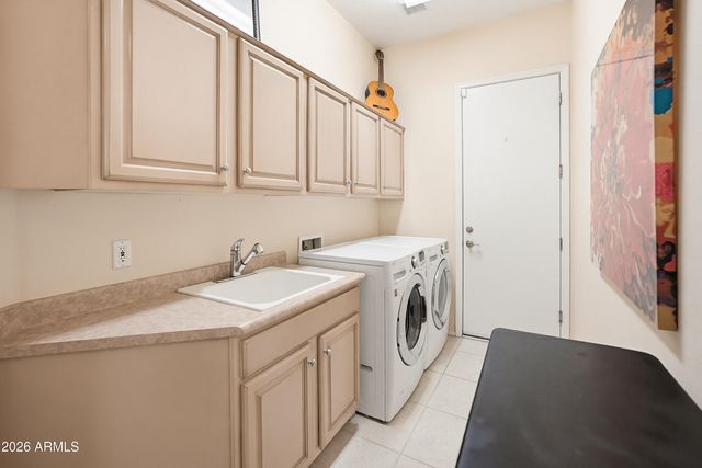 12369 W RUNNING DEER Trail, Peoria, AZ 85383