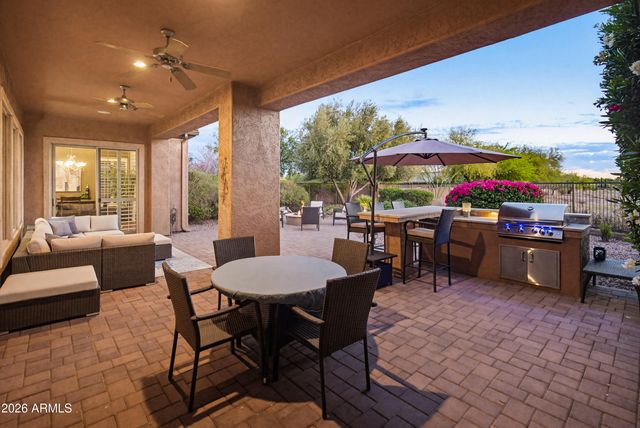 12369 W RUNNING DEER Trail, Peoria, AZ 85383