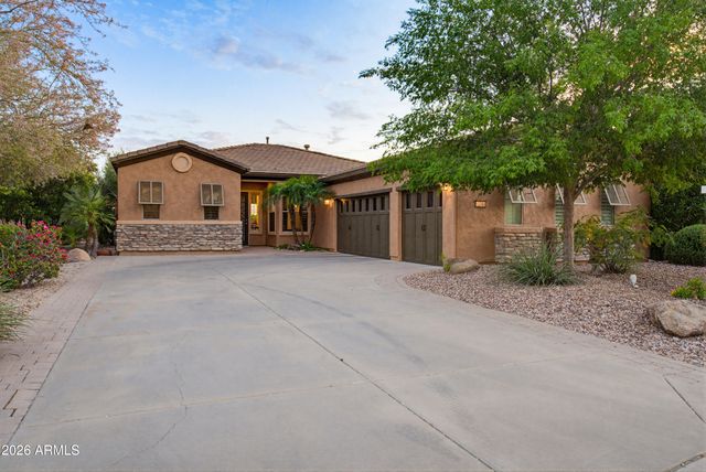 12369 W RUNNING DEER Trail, Peoria, AZ 85383