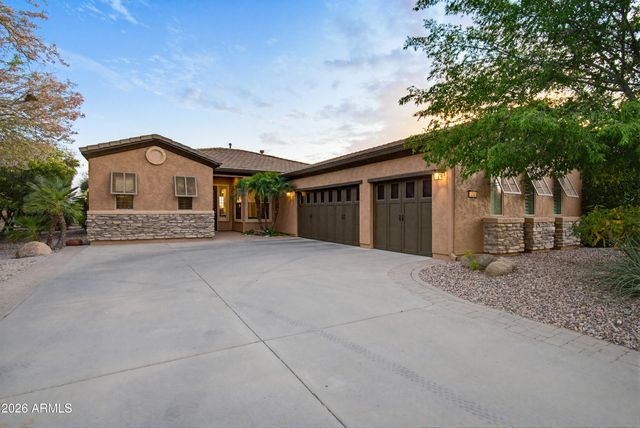 12369 W RUNNING DEER Trail, Peoria, AZ 85383