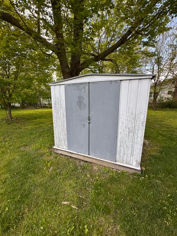 221 N Hayes Street 221 N Hayes Street, Bellefontaine, OH 43311