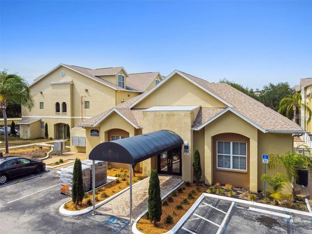 5052 SUNRIDGE PALMS DRIVE 104, Tampa, FL 33617