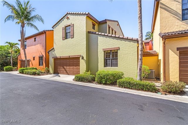 9118 Chula Vista ST 12002, Naples, FL 34113