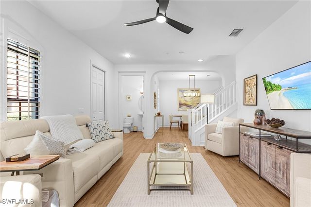 9118 Chula Vista ST 12002, Naples, FL 34113