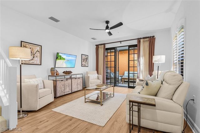 9118 Chula Vista ST 12002, Naples, FL 34113