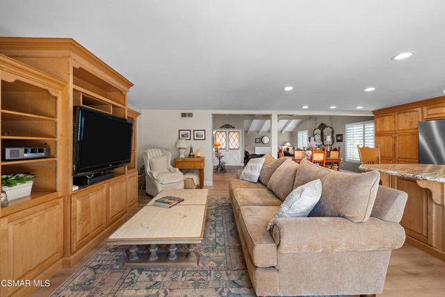2037 Glenbrook Avenue, Camarillo, CA 93010