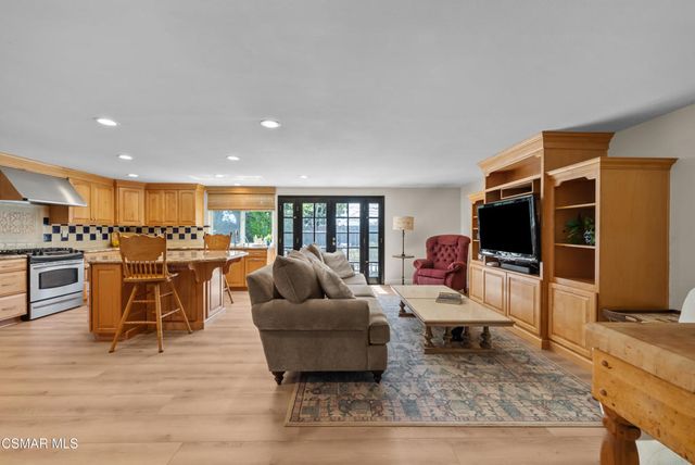 2037 Glenbrook Avenue, Camarillo, CA 93010