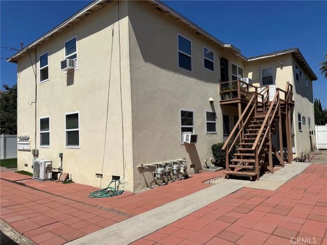 2208 W Victory, Burbank, CA 91506