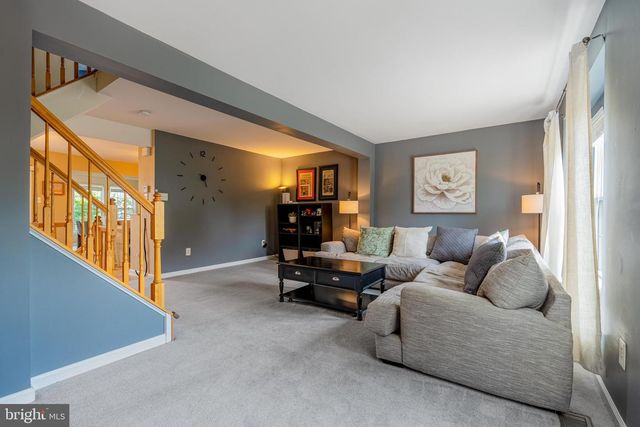406 TERRACE DR, Quakertown, PA 18951