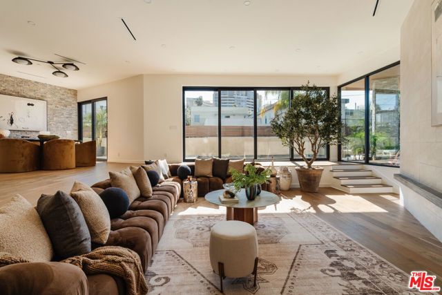 726 Howard Street, Marina Del Rey, CA 90292