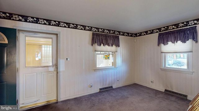 219 VANNEMAN BLVD, Paulsboro, NJ 08066