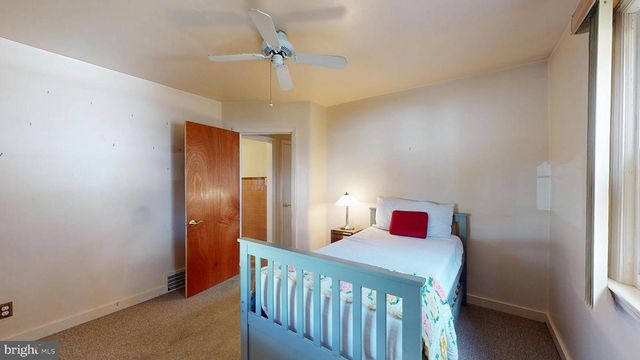 219 VANNEMAN BLVD, Paulsboro, NJ 08066