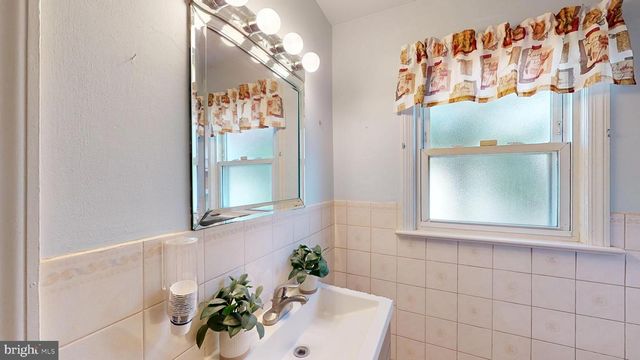 219 VANNEMAN BLVD, Paulsboro, NJ 08066