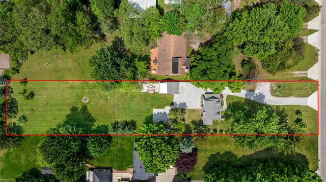 45409 North Avenue, Macomb, MI 48042