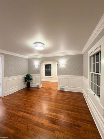 45409 North Avenue, Macomb, MI 48042