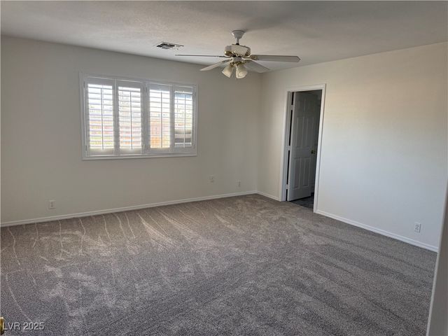 311 Glenoaks Street, Pahrump, NV 89048