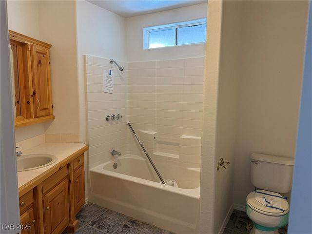 311 Glenoaks Street, Pahrump, NV 89048