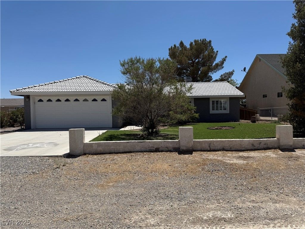 311 Glenoaks Street, Pahrump, NV 89048