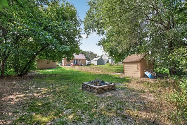 4928 Abbott Avenue N, Brooklyn Center, MN 55429