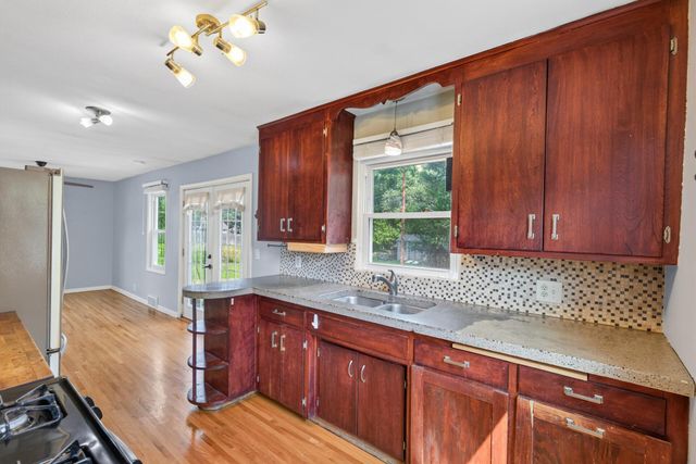 4928 Abbott Avenue N, Brooklyn Center, MN 55429