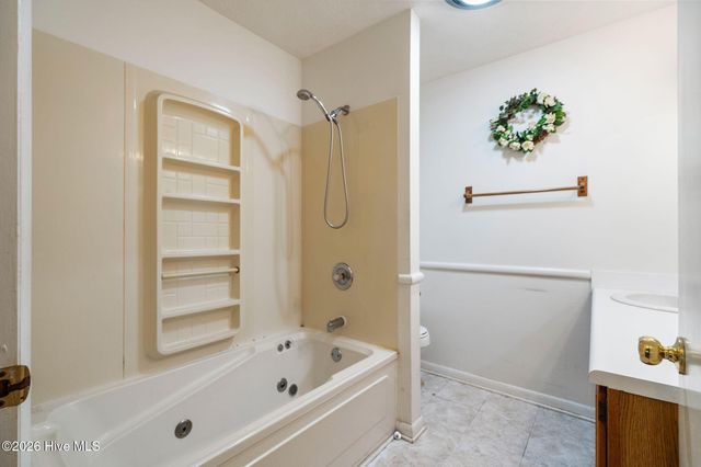 1210 Essex Drive, Wilmington, NC 28403