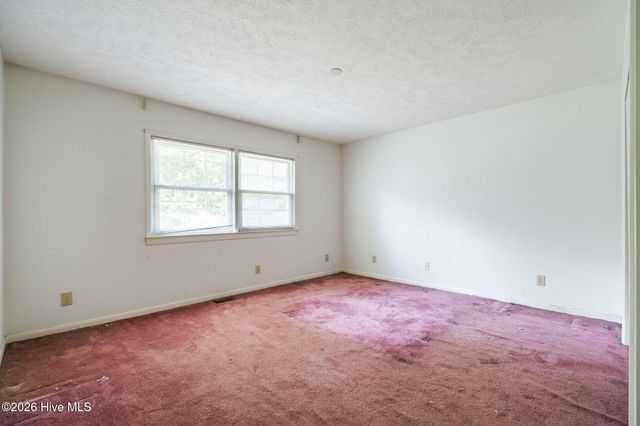 1210 Essex Drive, Wilmington, NC 28403