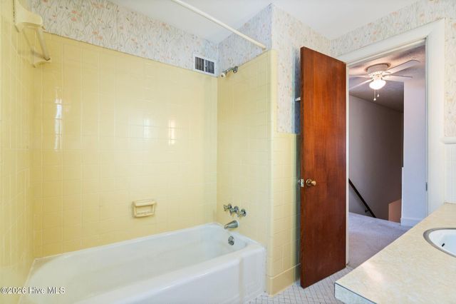 1210 Essex Drive, Wilmington, NC 28403