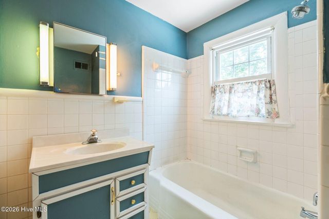1210 Essex Drive, Wilmington, NC 28403
