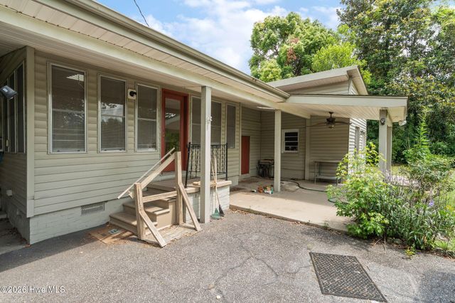 1210 Essex Drive, Wilmington, NC 28403
