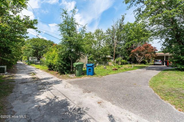 1210 Essex Drive, Wilmington, NC 28403