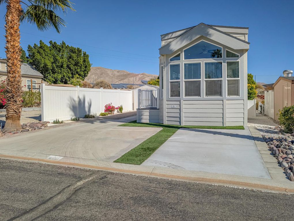 70200 Dillon Road 402, Desert Hot Springs, CA 92241