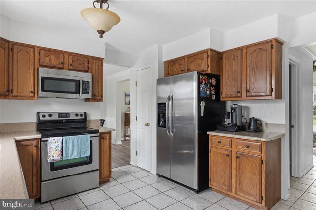 107 DINWIDDIE CT, Stephens City, VA 22655