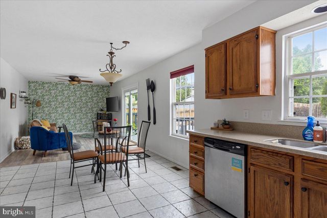 107 DINWIDDIE CT, Stephens City, VA 22655
