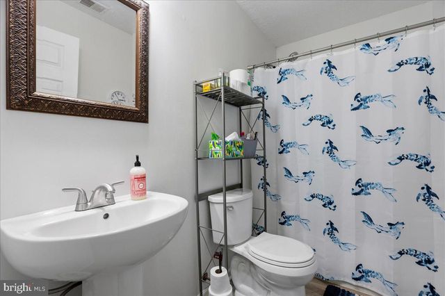 107 DINWIDDIE CT, Stephens City, VA 22655