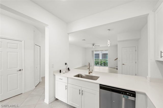 2827 Blossom WAY, Naples, FL 34120