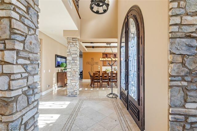 2004 Slow Wind Street, Las Vegas, NV 89134