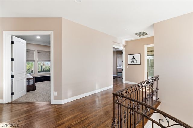 2004 Slow Wind Street, Las Vegas, NV 89134