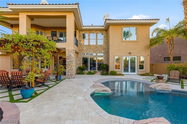 2004 Slow Wind Street, Las Vegas, NV 89134