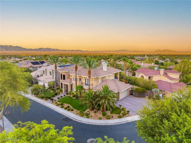 2004 Slow Wind Street, Las Vegas, NV 89134