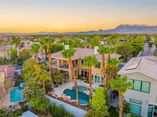 2004 Slow Wind Street, Las Vegas, NV 89134