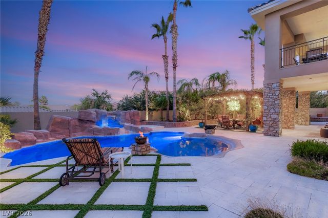 2004 Slow Wind Street, Las Vegas, NV 89134