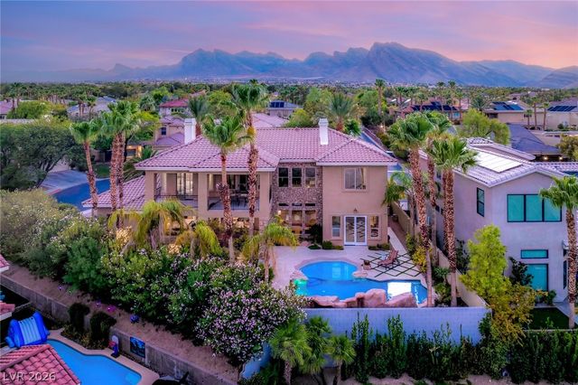 2004 Slow Wind Street, Las Vegas, NV 89134