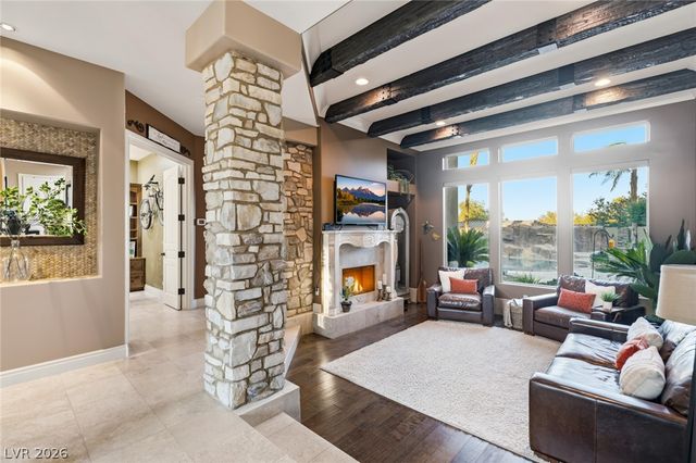 2004 Slow Wind Street, Las Vegas, NV 89134