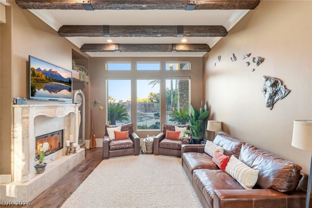 2004 Slow Wind Street, Las Vegas, NV 89134