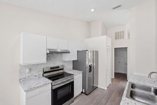 868 SW Duncan Terrace, Port St. Lucie, Port St Lucie, FL 34953