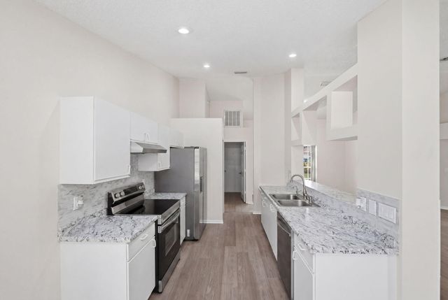 868 SW Duncan Terrace, Port St. Lucie, Port St Lucie, FL 34953