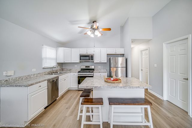 9225 162nd Street, Orland Hills, IL 60487