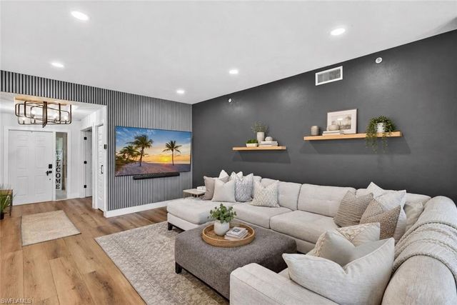 1033 Egrets Walk CIR 103, Naples, FL 34108